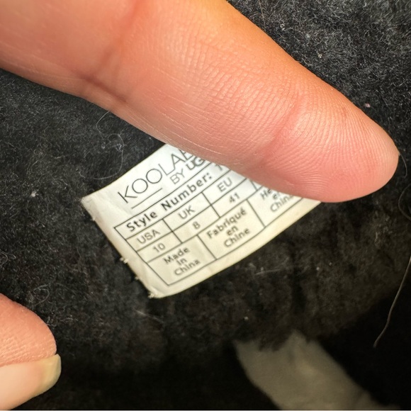 Koolaburra by Ugg Classic short boots black suede size 10 - Picture 6 of 12